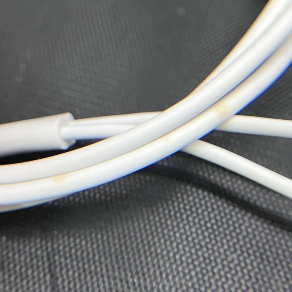 【中古】Apple EarPods with Remote and Mic【日本橋】