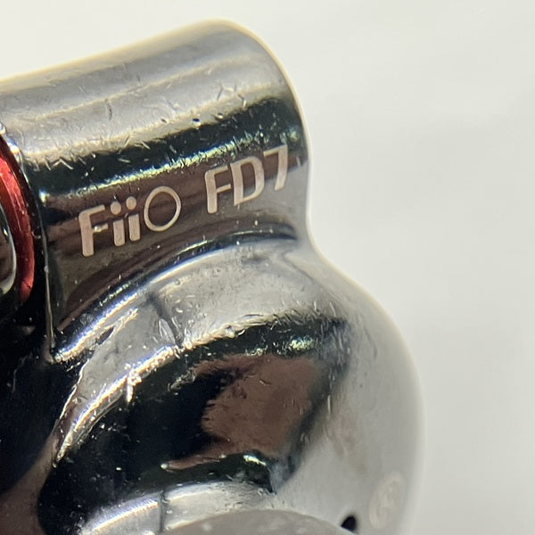 【中古】FD7 【FIO-IEM-FD7-B】【秋葉原】