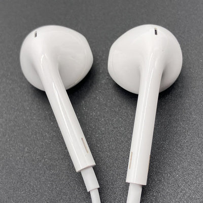 【中古】Apple EarPods with Remote and Mic【名古屋】