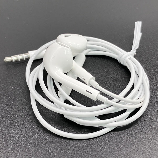 アップルイヤホン　中身もあり iPod Apple純正イヤホンEarPods with Remote and Mic(3.5mm)iPhone本体