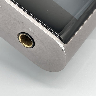【中古】M6 PRO チタニウム【日本橋】