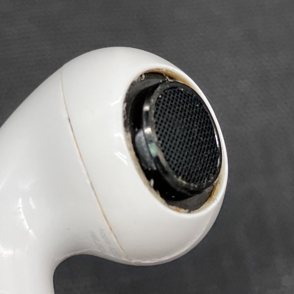 【中古】AirPods Pro (R側) (第2世代)(Lightning)【秋葉原】