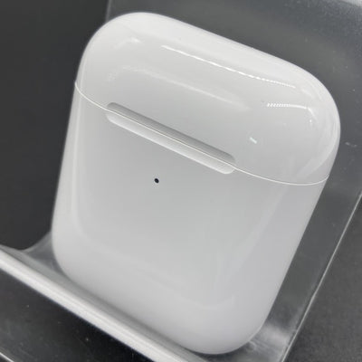 【中古】AirPods with Wireless Charging Case  MRXJ2J-A【秋葉原】