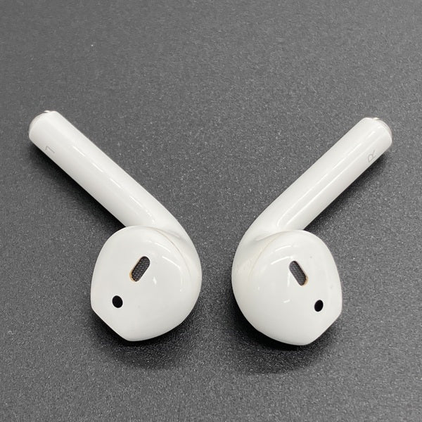 【中古】AirPods with Wireless Charging Case  MRXJ2J-A【秋葉原】
