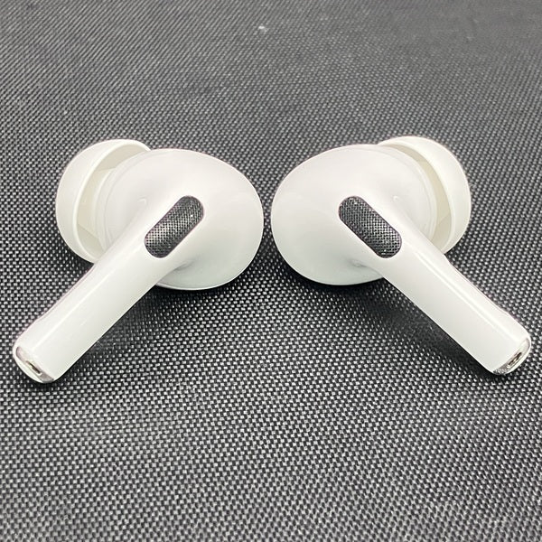 【中古】MagSafe充電ケース(USB-C)付きAirPods Pro(第2世代) MTJV3JA【秋葉原】