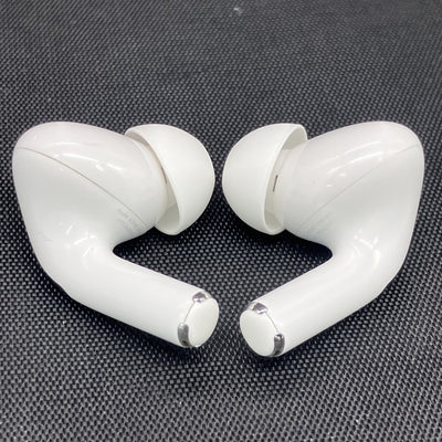 【中古】MagSafe充電ケース(USB-C)付きAirPods Pro(第2世代) MTJV3JA【秋葉原】