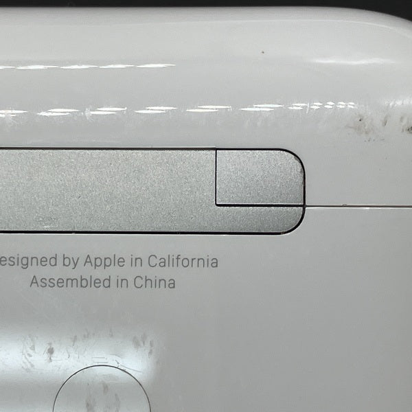 【中古】AirPods Pro (第2世代) 充電ケース (Lightning)【秋葉原】