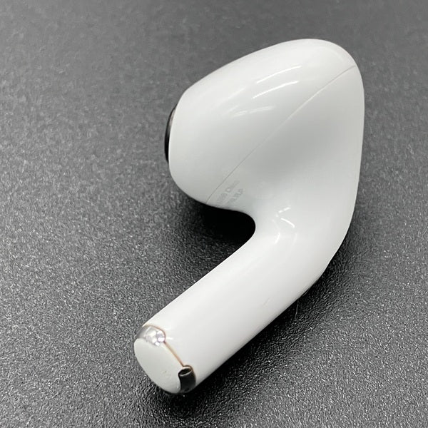 【中古】AirPods Pro (R側) (第2世代)(Lightning)【秋葉原】