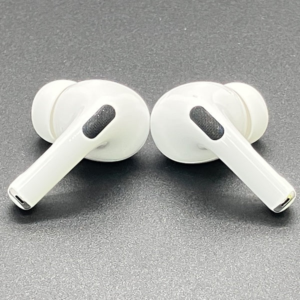【中古】MagSafe充電ケース(USB-C)付きAirPods Pro(第2世代) MTJV3JA【日本橋】