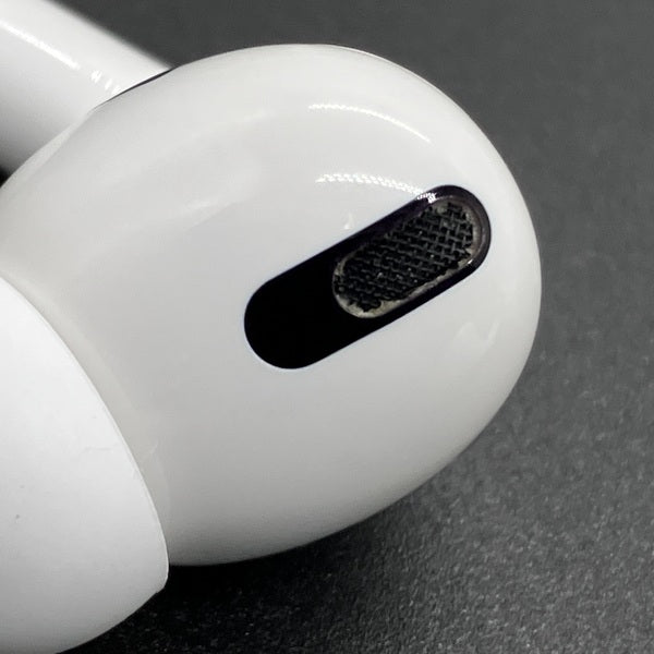 【中古】Apple AirPods Pro MLWK3J/A  (2021/Magsafe)【秋葉原】
