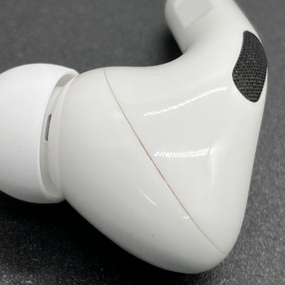 【中古】Apple AirPods Pro MLWK3J/A  (2021/Magsafe)【秋葉原】