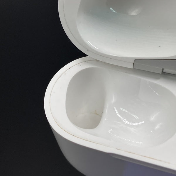 【中古】Apple AirPods Pro MLWK3J/A  (2021/Magsafe)【秋葉原】