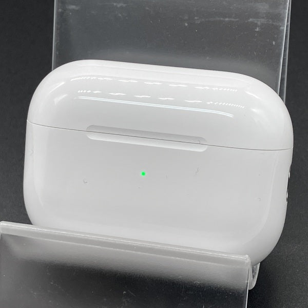 【中古】MagSafe充電ケース(USB-C)付きAirPods Pro(第2世代) MTJV3JA【秋葉原】
