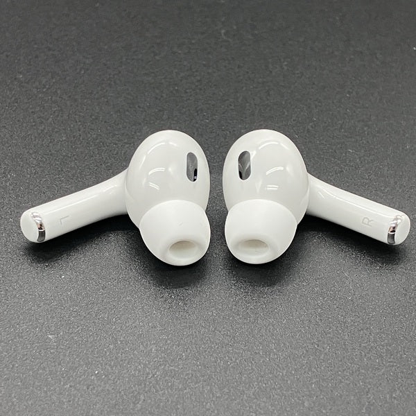 【中古】MagSafe充電ケース(USB-C)付きAirPods Pro(第2世代) MTJV3JA【秋葉原】
