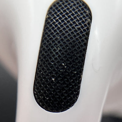 【中古】MagSafe充電ケース(USB-C)付きAirPods Pro(第2世代) MTJV3JA