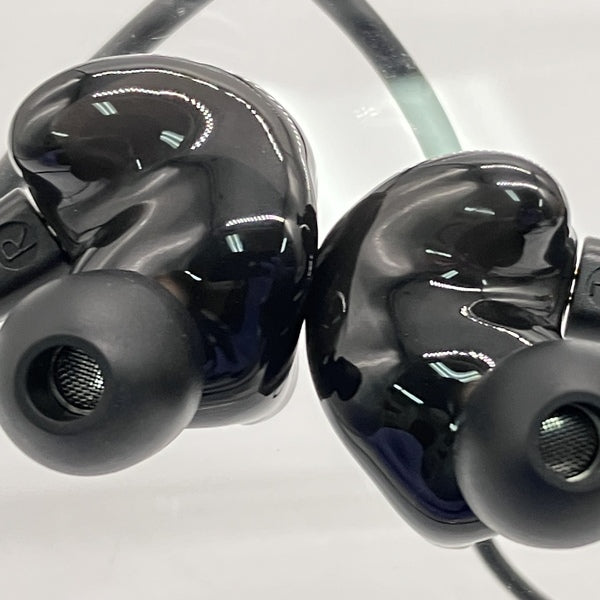 イヤホン qdc SUPERIOR Piano Black qdc SUPERIOR Piano Black [QDC-SUPERIOR-BK]｜新品通販フジヤ