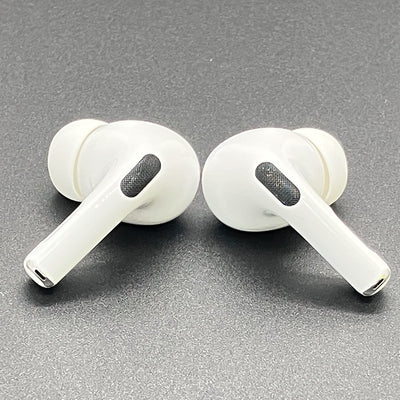 【中古】MagSafe充電ケース(USB-C)付きAirPods Pro(第2世代) MTJV3JA【日本橋】
