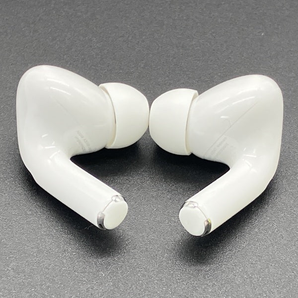 【中古】MagSafe充電ケース(USB-C)付きAirPods Pro(第2世代) MTJV3JA【日本橋】