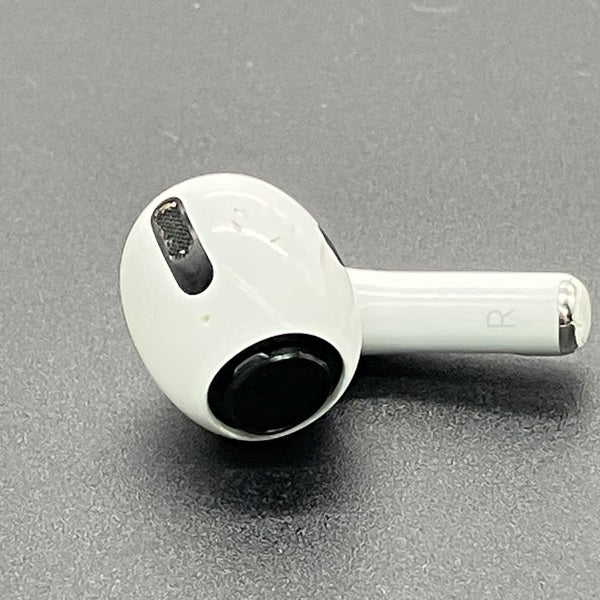 【中古】AirPods Pro （R側）【秋葉原】