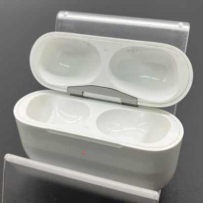 【中古】AirPods Pro 充電ケース(MagSafe)【秋葉原】