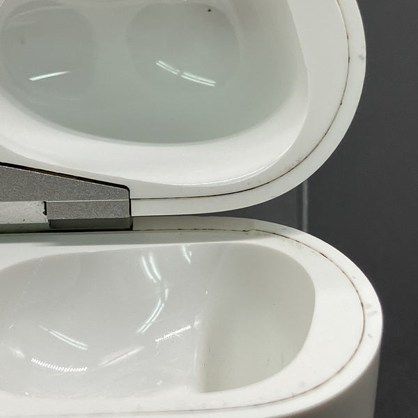 【中古】AirPods Pro 充電ケース(MagSafe)【秋葉原】