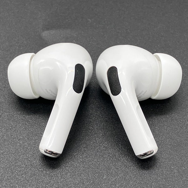 【中古】MagSafe充電ケース(USB-C)付きAirPods Pro(第2世代) MTJV3JA【秋葉原】