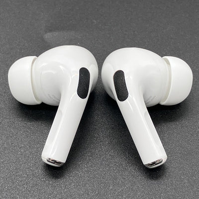 【中古】MagSafe充電ケース(USB-C)付きAirPods Pro(第2世代) MTJV3JA【秋葉原】