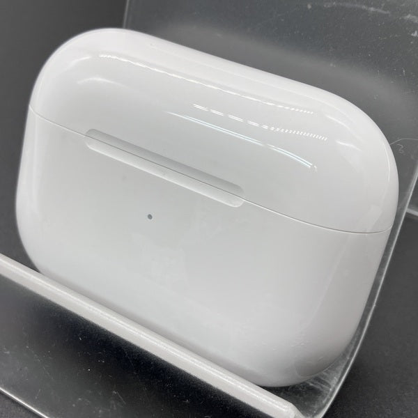 【中古】Apple AirPods Pro MLWK3J/A  (2021/Magsafe)【秋葉原】