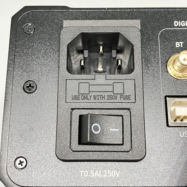 【中古】K9 Pro ESS 【FIO-K9PROESS-B】【秋葉原】