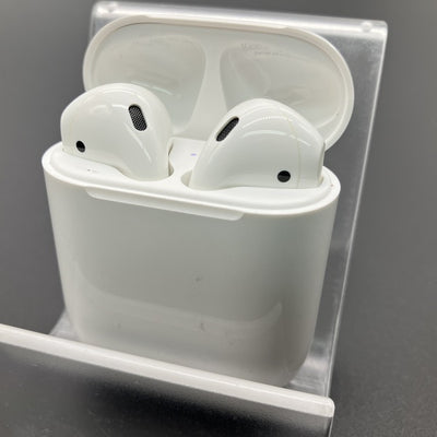 【中古】AirPods MMEF2JA【秋葉原】