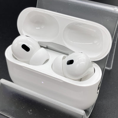 【中古】MagSafe充電ケース(USB-C)付きAirPods Pro(第2世代) MTJV3JA【秋葉原】