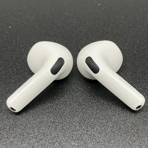 【中古】AirPods 4 MXP63J/A【秋葉原】