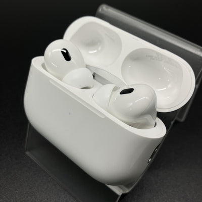 【中古】MagSafe充電ケース(USB-C)付きAirPods Pro(第2世代) MTJV3JA【秋葉原】