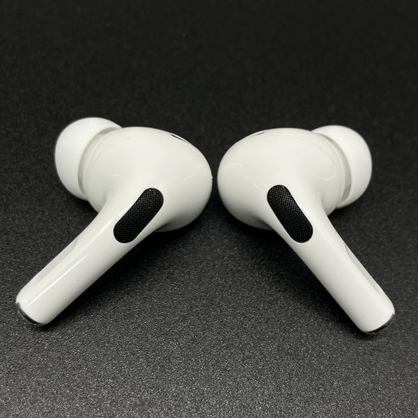 【中古】MagSafe充電ケース(USB-C)付きAirPods Pro(第2世代) MTJV3JA【秋葉原】