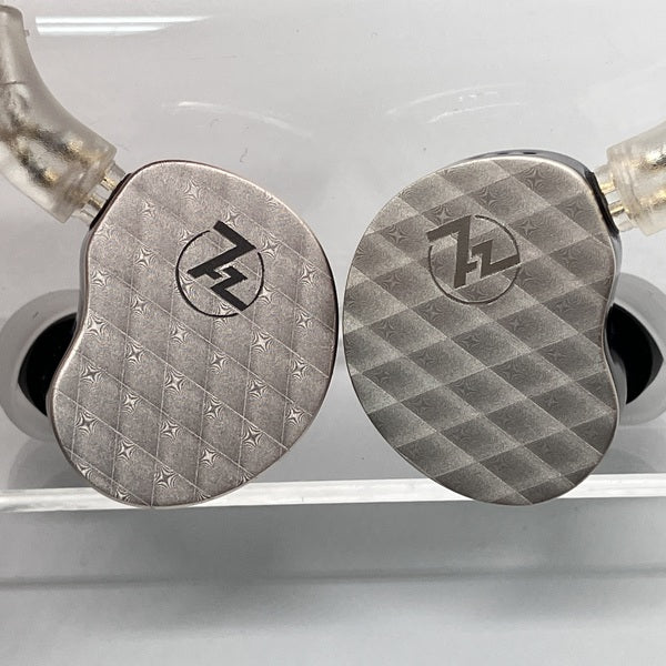 【中古】FIVE【秋葉原】