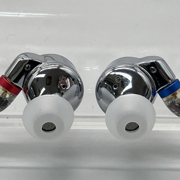 【中古】FD15 Silver 【FIO-IEM-FD15-S】【秋葉原】