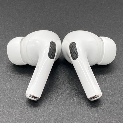【中古】MagSafe充電ケース(USB-C)付きAirPods Pro(第2世代) MTJV3JA【秋葉原】
