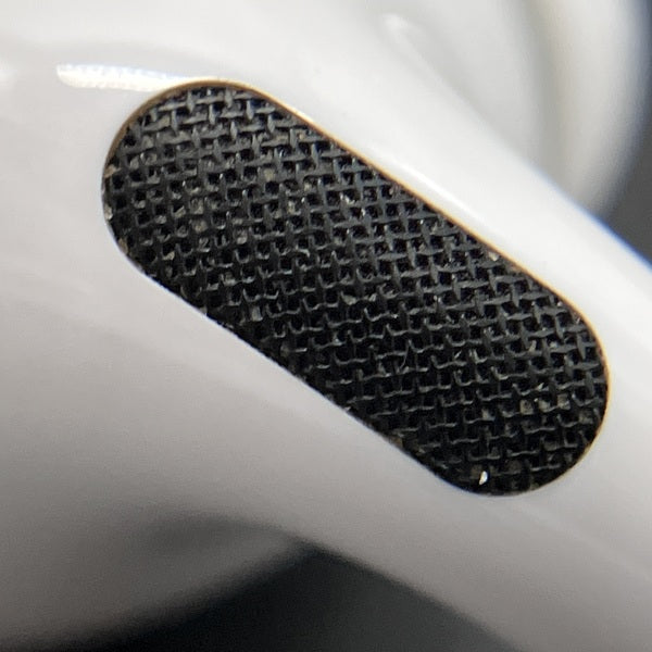 【中古】MagSafe充電ケース(USB-C)付きAirPods Pro(第2世代) MTJV3JA【秋葉原】