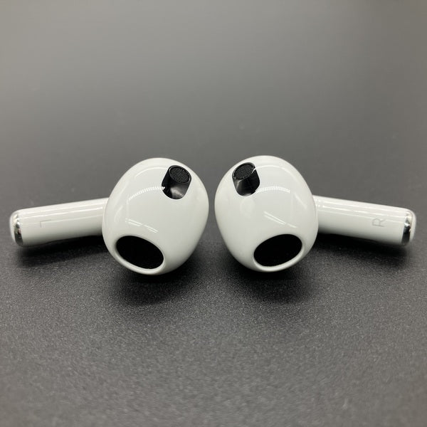 第3世代 中古品 国内版 正規品 Apple AirPods MME73J/A Apple AirPods 第3世代 MME73J/A 価格比較 - 価格.com