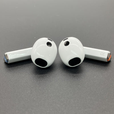【中古】Galaxy Buds3 ホワイト 【SM-R530NZWAXJP】【秋葉原】