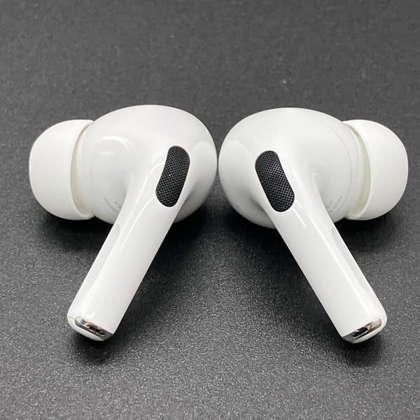 Apple 【中古】MagSafe充電ケース(USB-C)付きAirPods Pro(第2世代