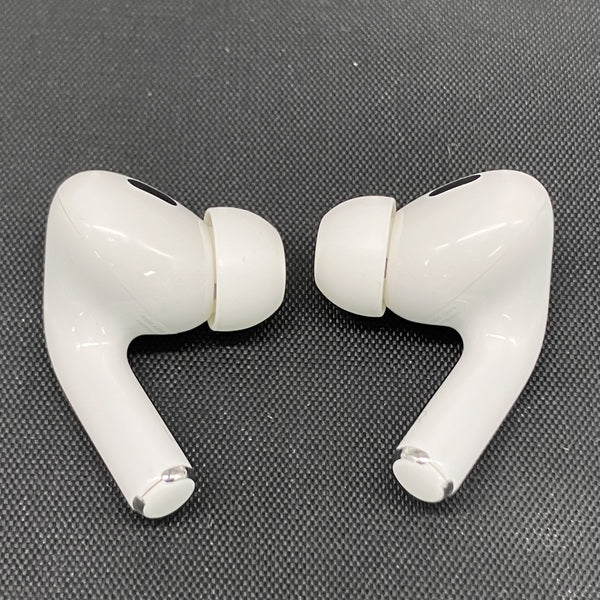 【中古】MagSafe充電ケース(USB-C)付きAirPods Pro(第2世代) MTJV3JA【秋葉原】