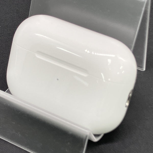 【中古】MagSafe充電ケース(USB-C)付きAirPods Pro(第2世代) MTJV3JA【秋葉原】