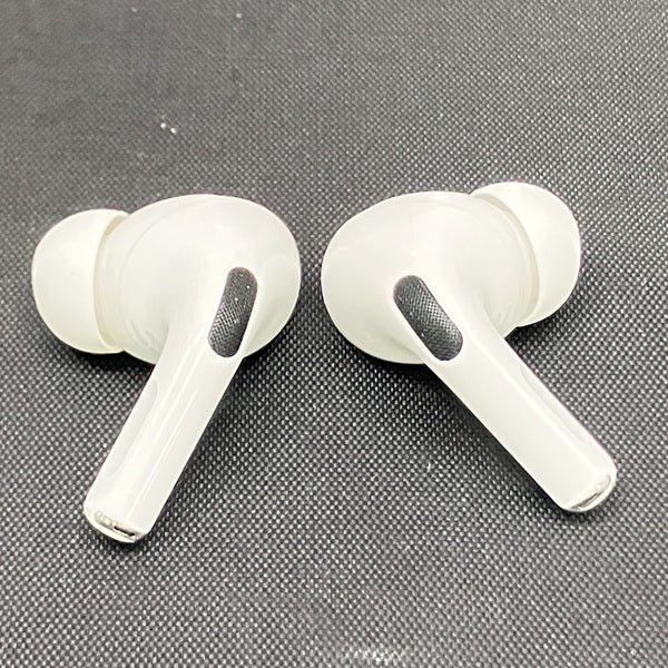 【中古】MagSafe充電ケース(USB-C)付きAirPods Pro(第2世代) MTJV3JA【秋葉原】