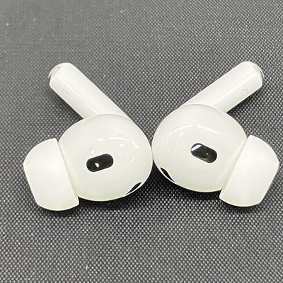 【中古】MagSafe充電ケース(USB-C)付きAirPods Pro(第2世代) MTJV3JA【秋葉原】