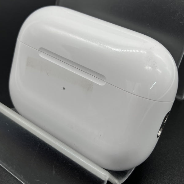 【中古】MagSafe充電ケース(USB-C)付きAirPods Pro(第2世代) MTJV3JA【秋葉原】