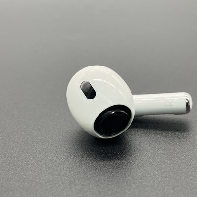 【中古】AirPods Pro (R側) (第2世代)(Lightning)【秋葉原】