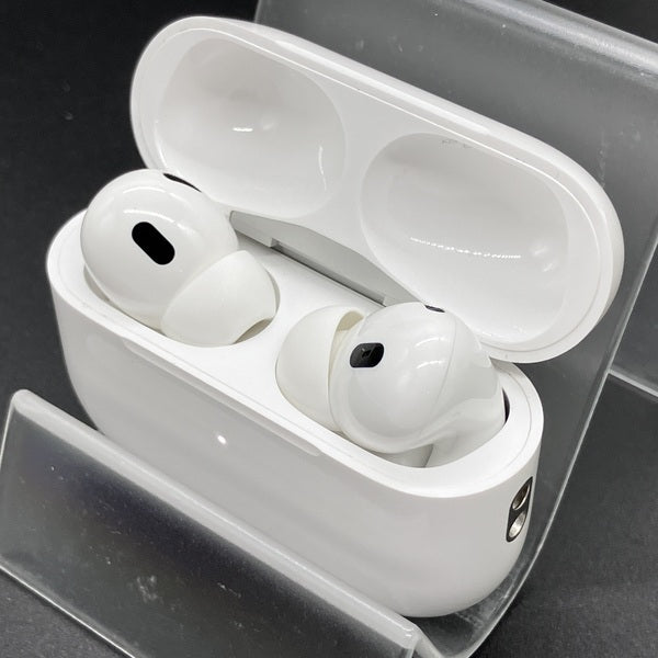 【中古】MagSafe充電ケース(USB-C)付きAirPods Pro(第2世代) MTJV3JA【秋葉原】