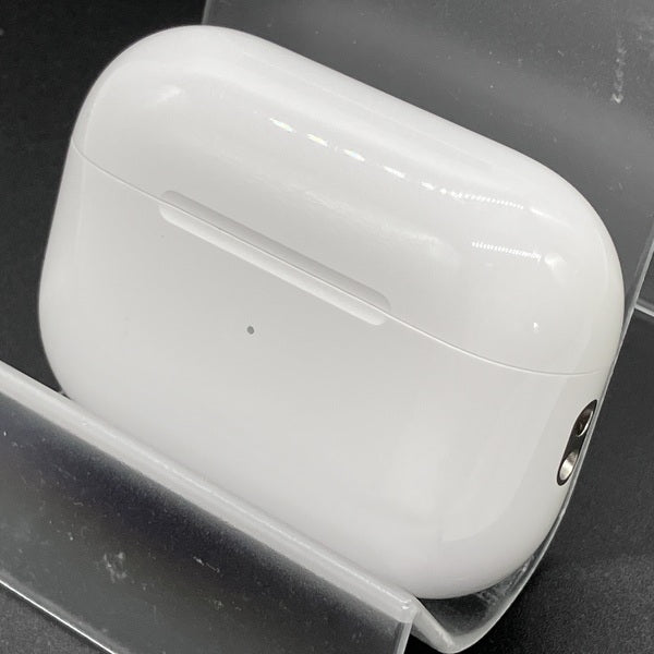 【中古】MagSafe充電ケース(USB-C)付きAirPods Pro(第2世代) MTJV3JA【秋葉原】