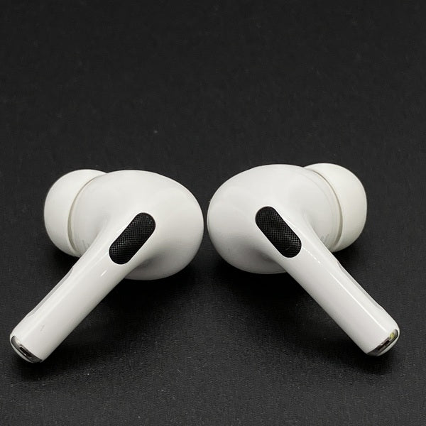 【中古】MagSafe充電ケース(USB-C)付きAirPods Pro(第2世代) MTJV3JA【秋葉原】
